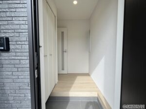 1号棟玄関
