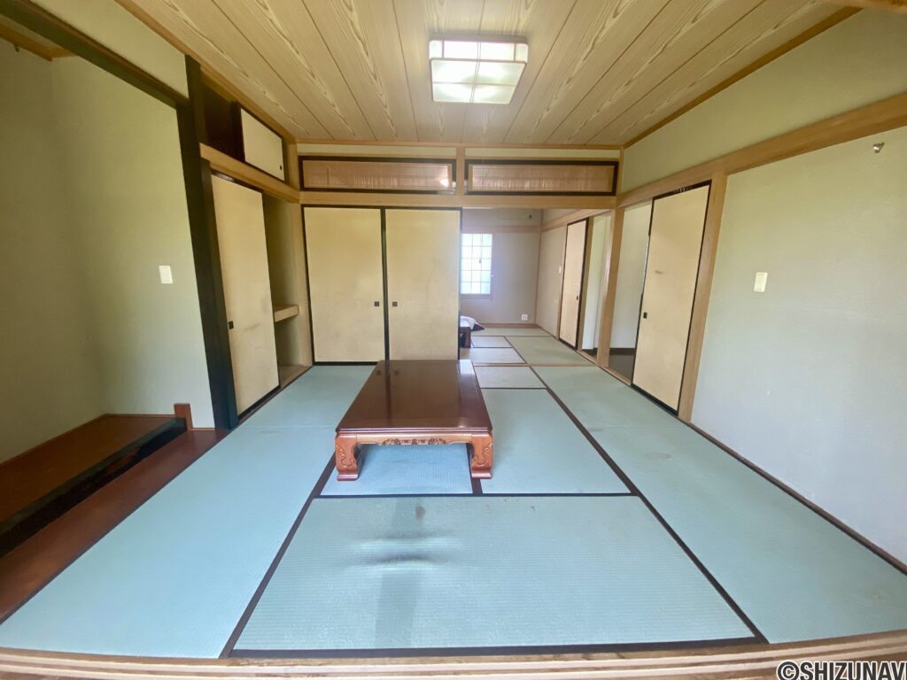 藤枝市青南町2丁目 　中古住宅　セキスイハイム施工