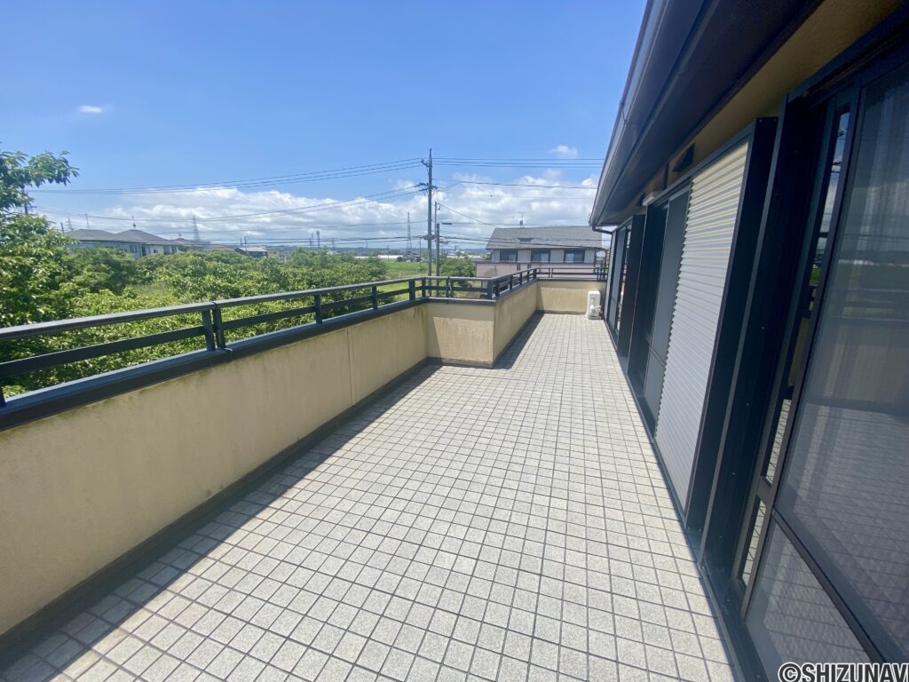 藤枝市青南町2丁目 　中古住宅　セキスイハイム施工