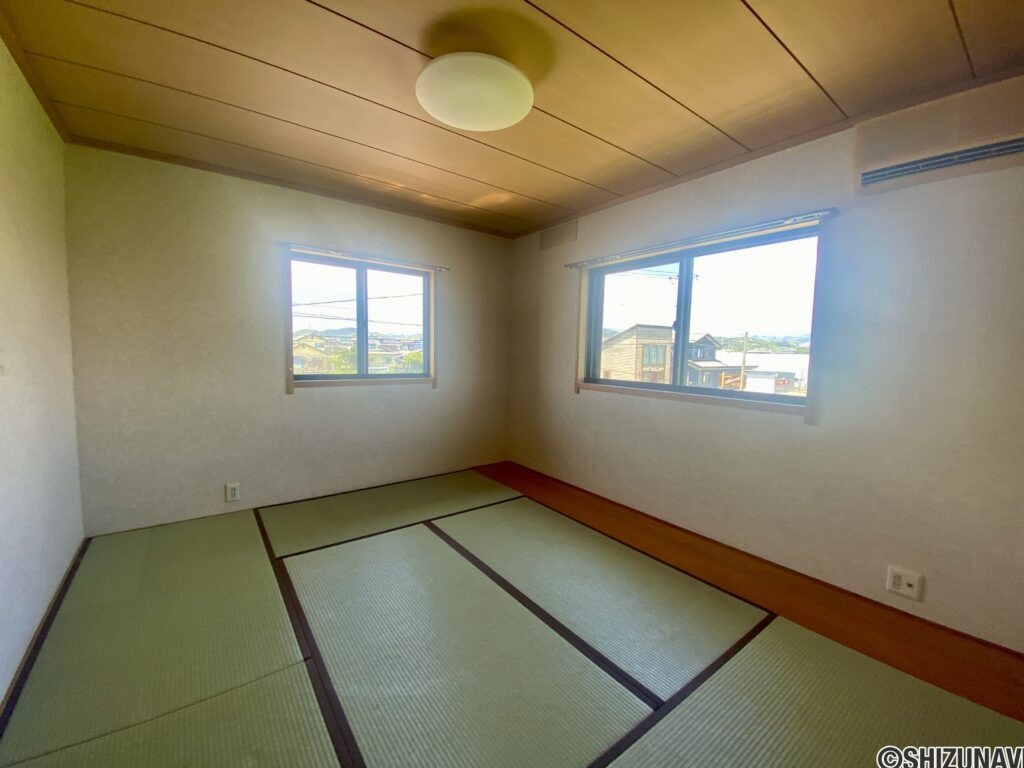 藤枝市青南町2丁目 　中古住宅　セキスイハイム施工