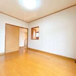 【2階洋室6帖】