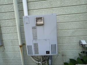 【リフォーム前/給湯器】