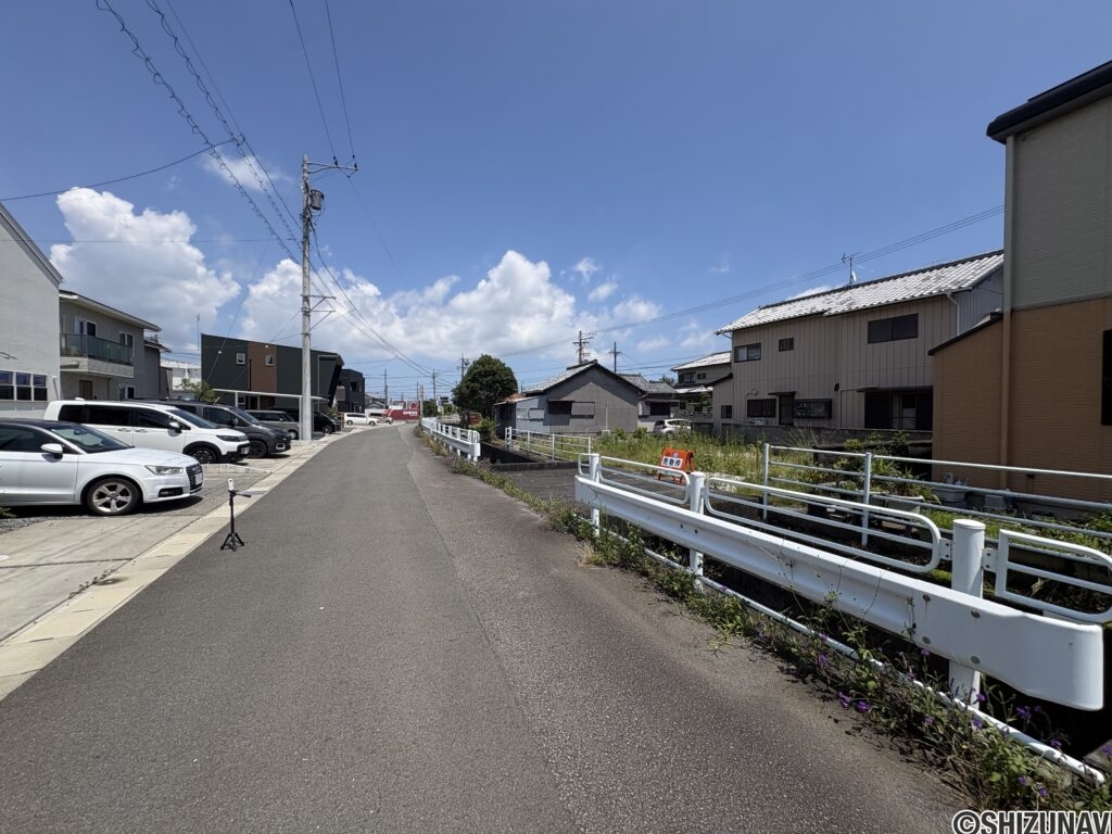 前面道路①