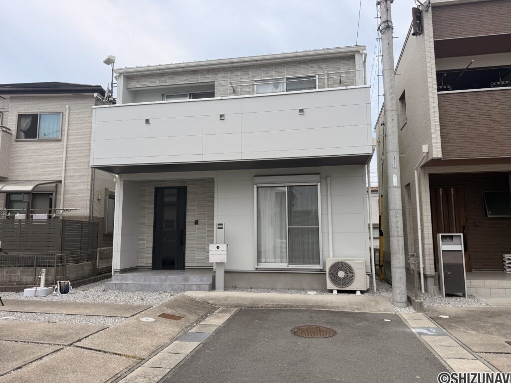 芳川町　中古住宅の画像