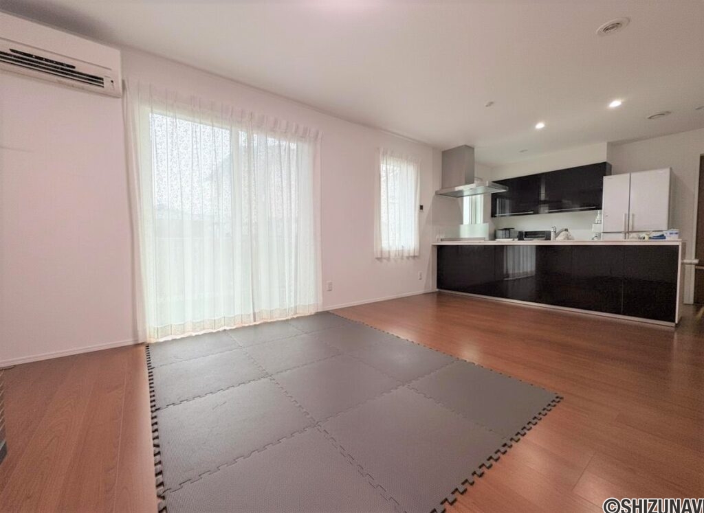 約16帖のリビングは使い勝手が良いですよ♪