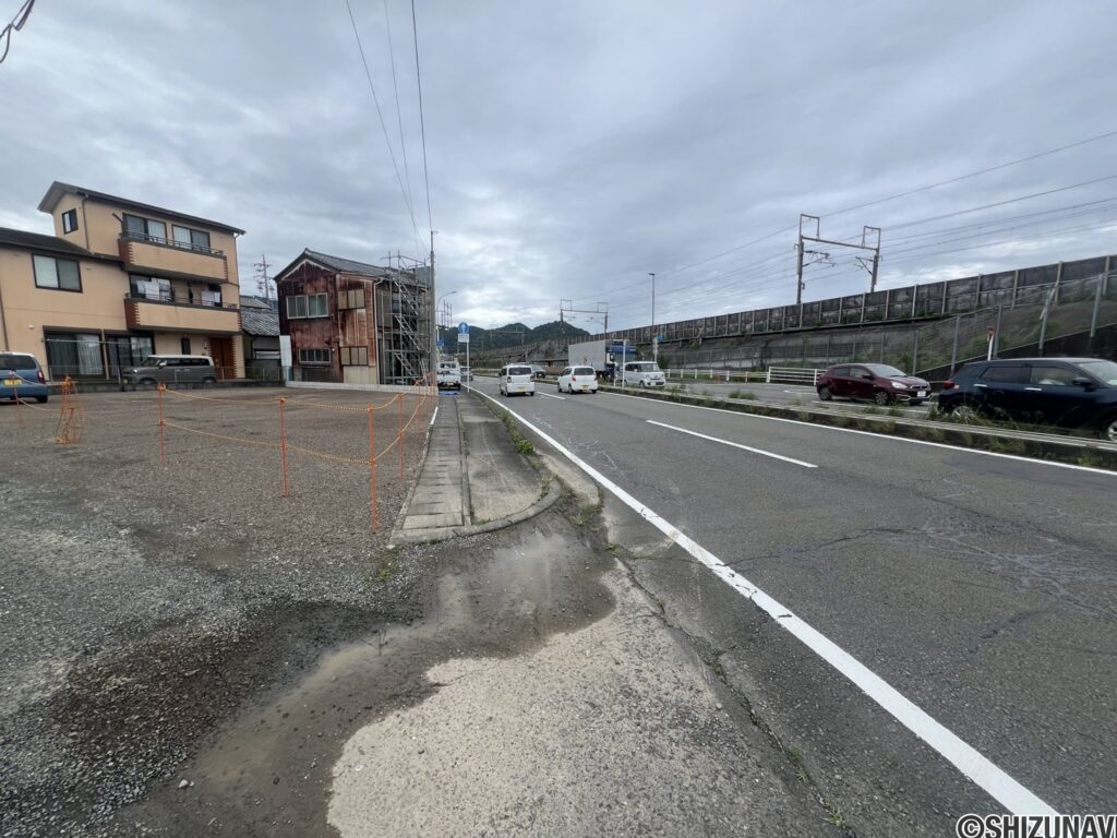 前面道路より