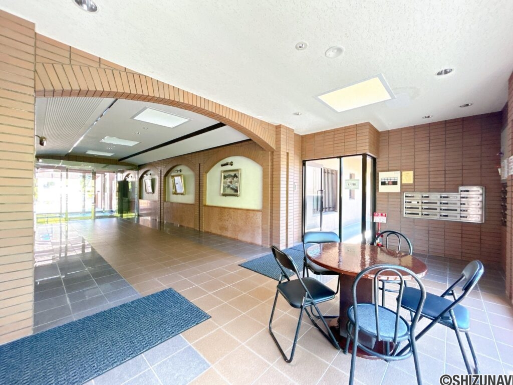 【マンションロビー】