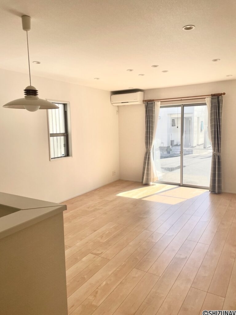 芳川町　中古住宅の画像