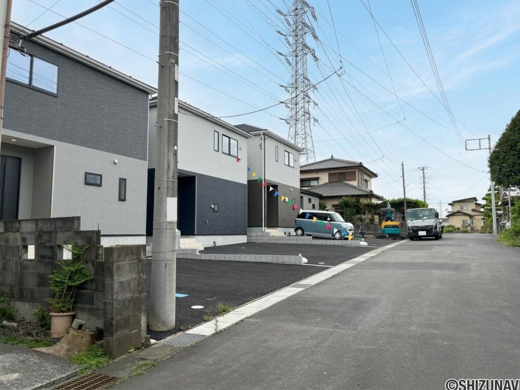 沼津市高尾台第６　全４棟　4号棟　駐車場３台可　4LDKの画像