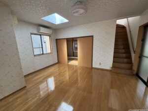 2階建て1階洋室