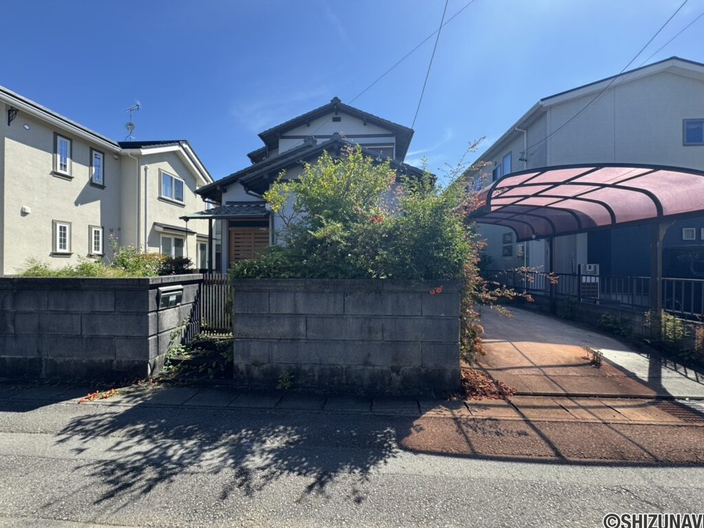 約51坪の整形地です♪　建築条件無の為、お好きなハウスメーカーにて建築可能です♪