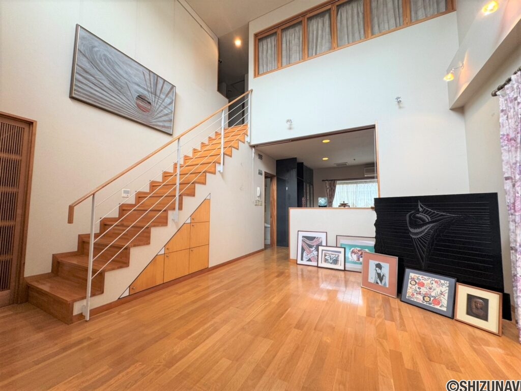 島田市横井四丁目　鉄骨造デザイナーズ中古住宅の画像