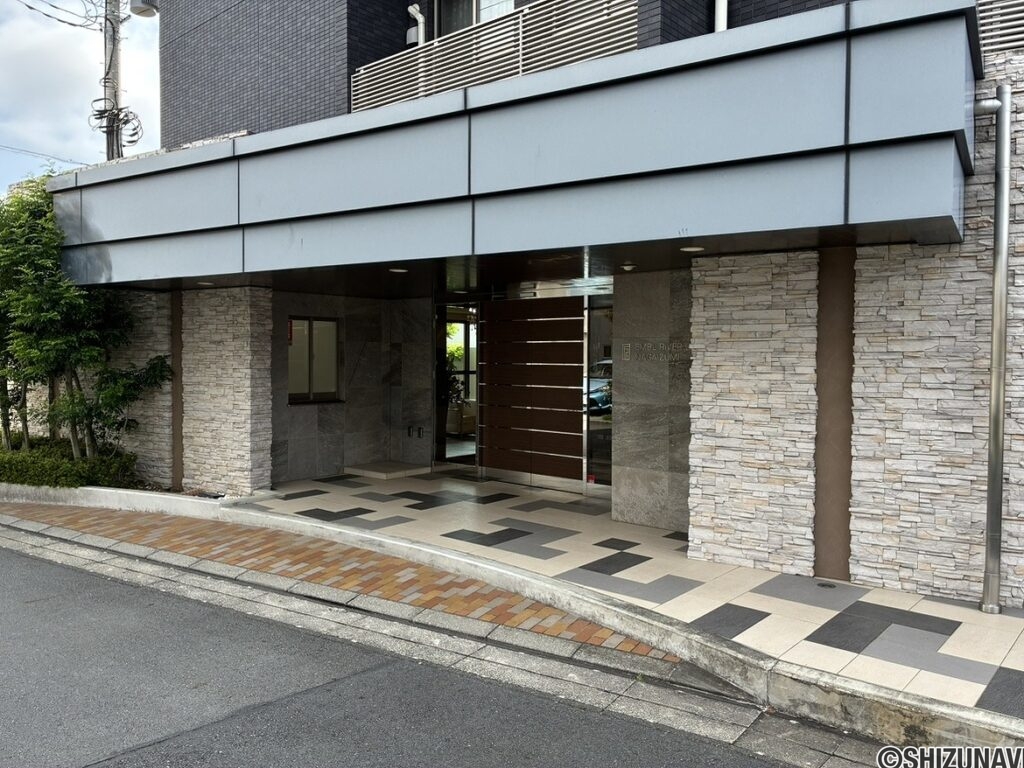 長泉町本宿　エンブルリバーガーデン長泉　外観