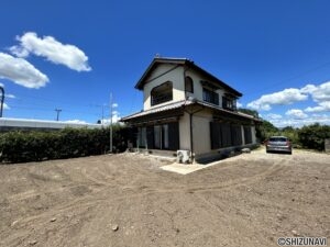【リフォーム予定/外観/別角度】122坪のゆとりある敷地です。