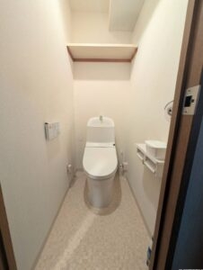 清潔感のある、明るく快適なトイレ空間です。