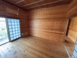 玄関横洋室