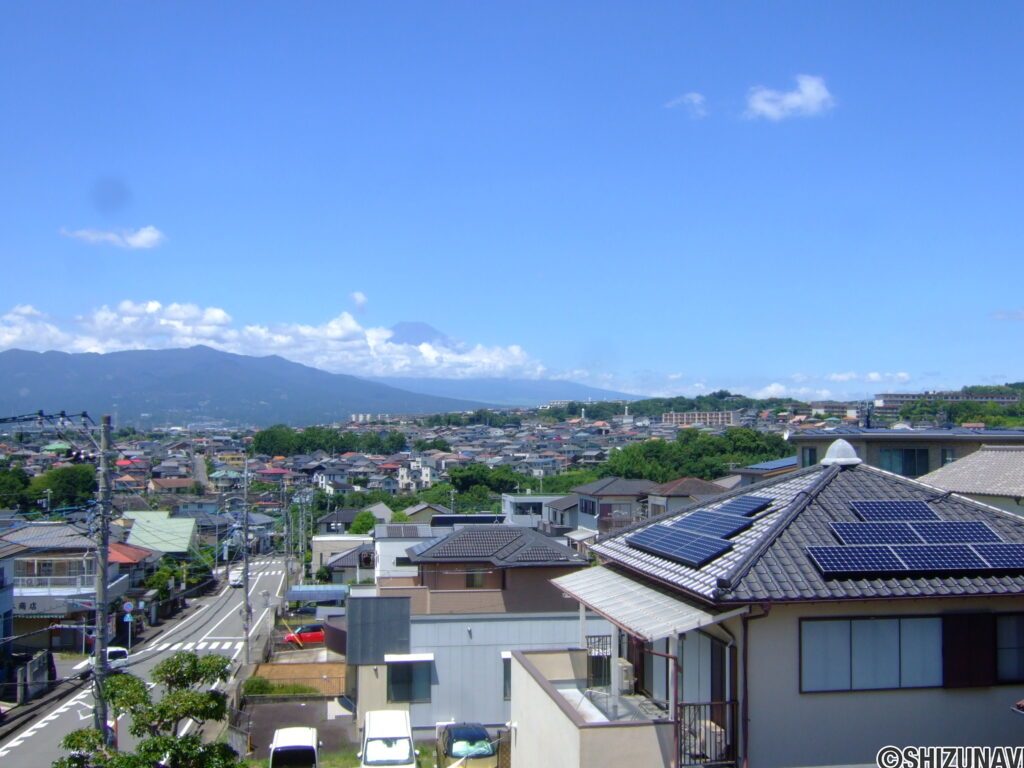 初音台20-24　2階8帖洋室より眺望