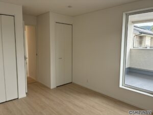 寝室７.５帖