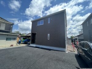 清水町伏見 第7　1号棟　5棟現場のうち残り1棟です。お早めにお問い合わせください！3LDKで全室収納あり 周辺にスーパー、ドラッグストア、大型商業施設があり生活に便利！の物件画像