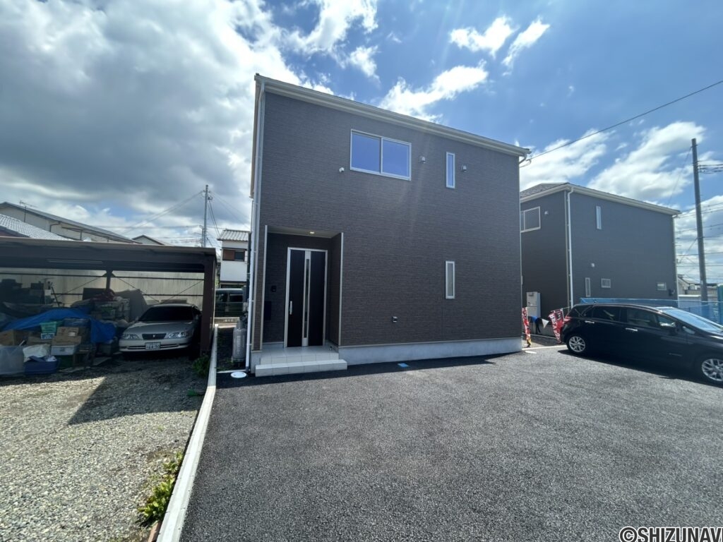 物件北西側からの写真です。