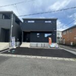 物件正面からの写真です。