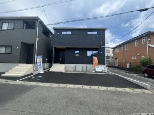 物件正面からの写真です。