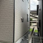 西側です。奥にお庭がございます。