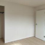 東側6.1帖洋室です。