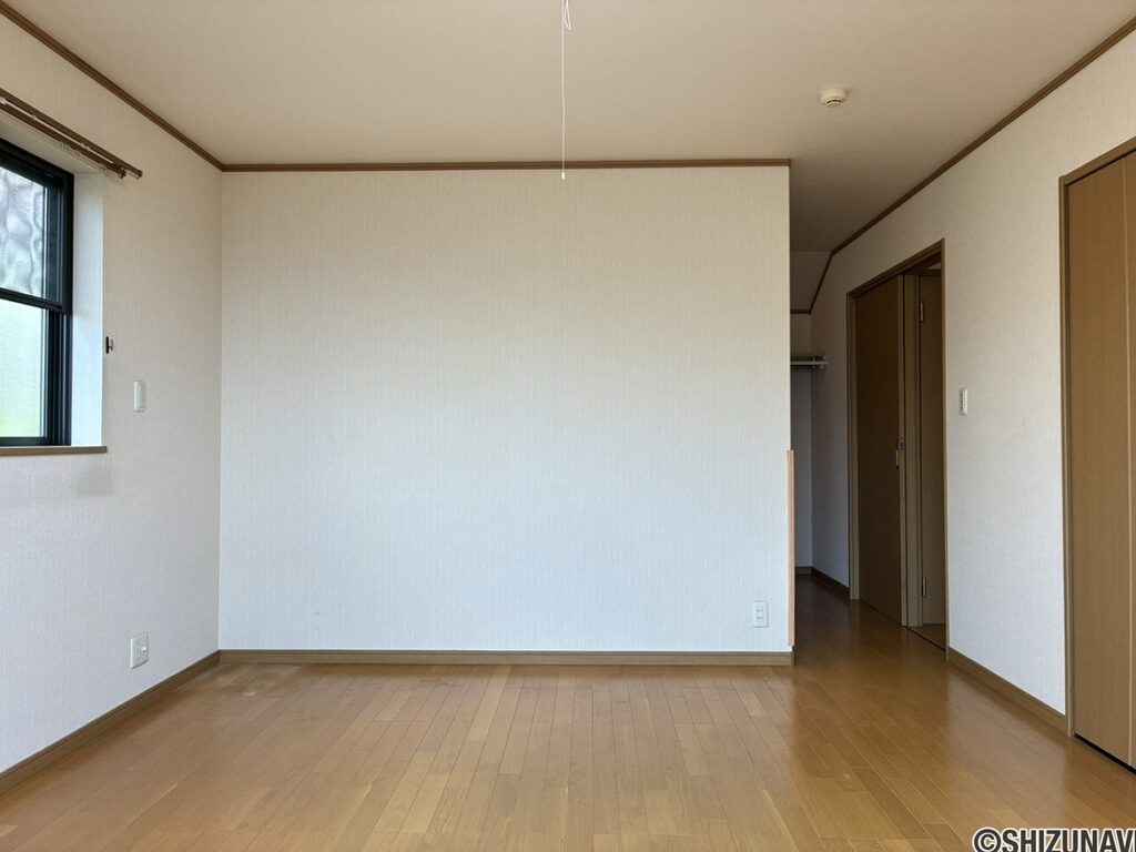 洋室（約10.5帖）