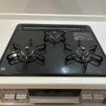 ３口のガスコンロです。