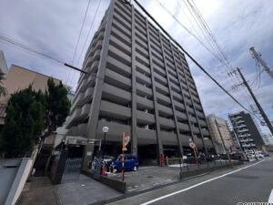エンブル・シティ鷹匠　4階3LDK【リフォーム中9月中旬完成予定】の画像
