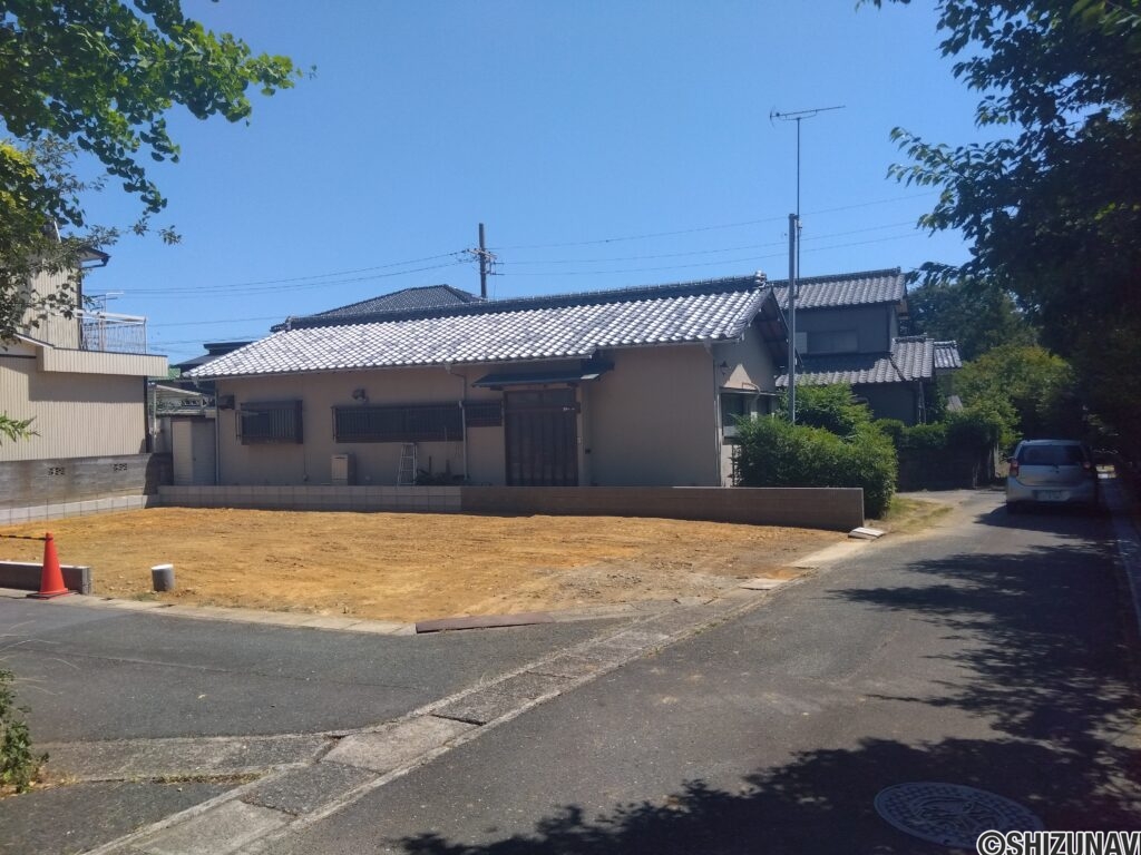 前面道路(北→南)