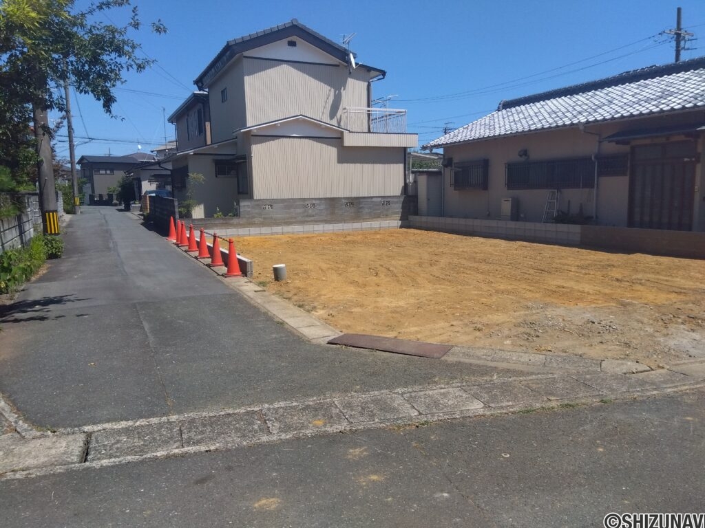 前面道路(東→西)