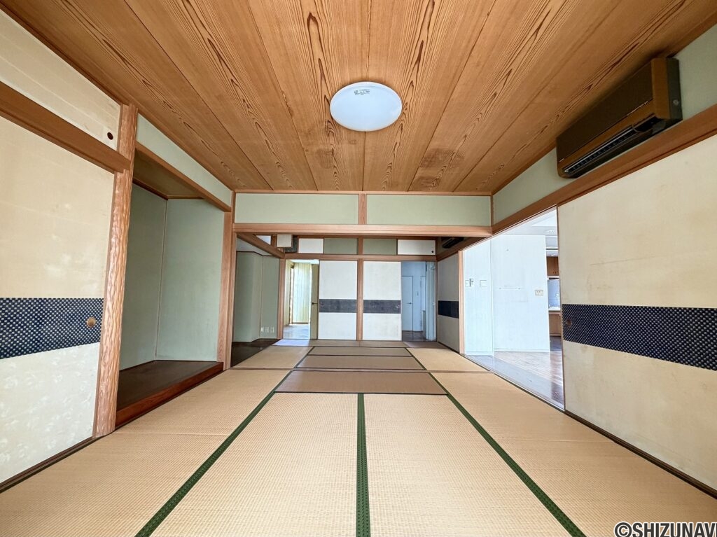 沼津市新沢田町　RC3階建の画像