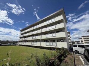 大岡団地N13棟　3階の物件画像