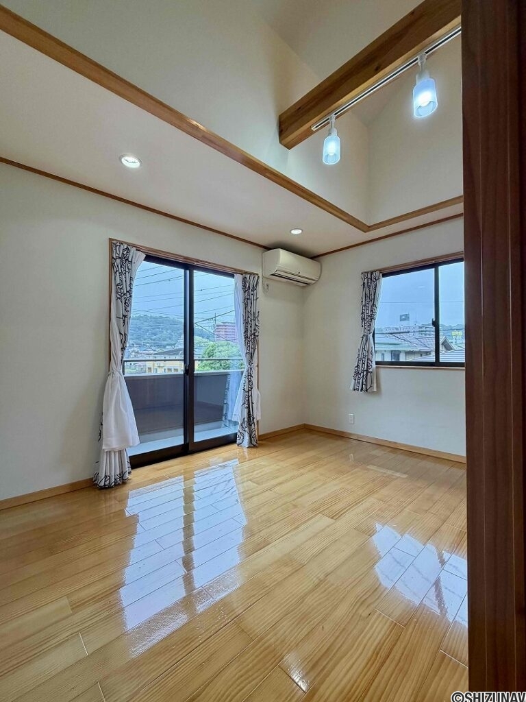 伊豆の国市長岡　中古戸建　6LDKの画像