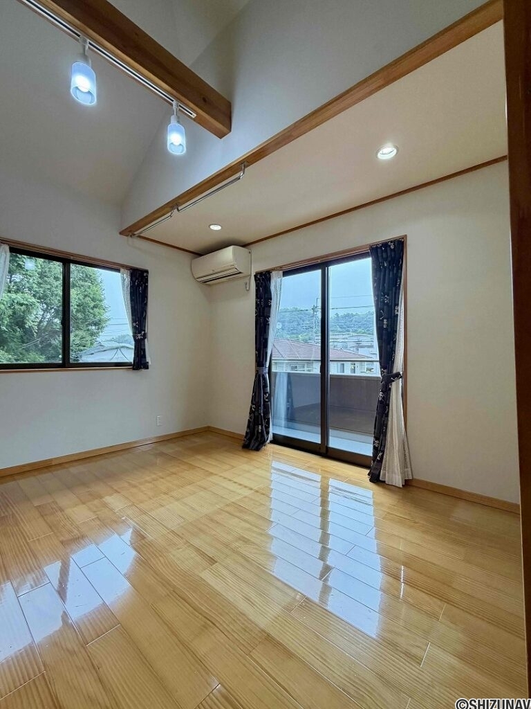 伊豆の国市長岡　中古戸建　6LDKの画像