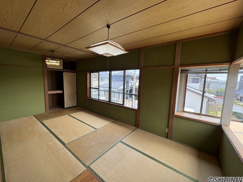 出窓がついています。