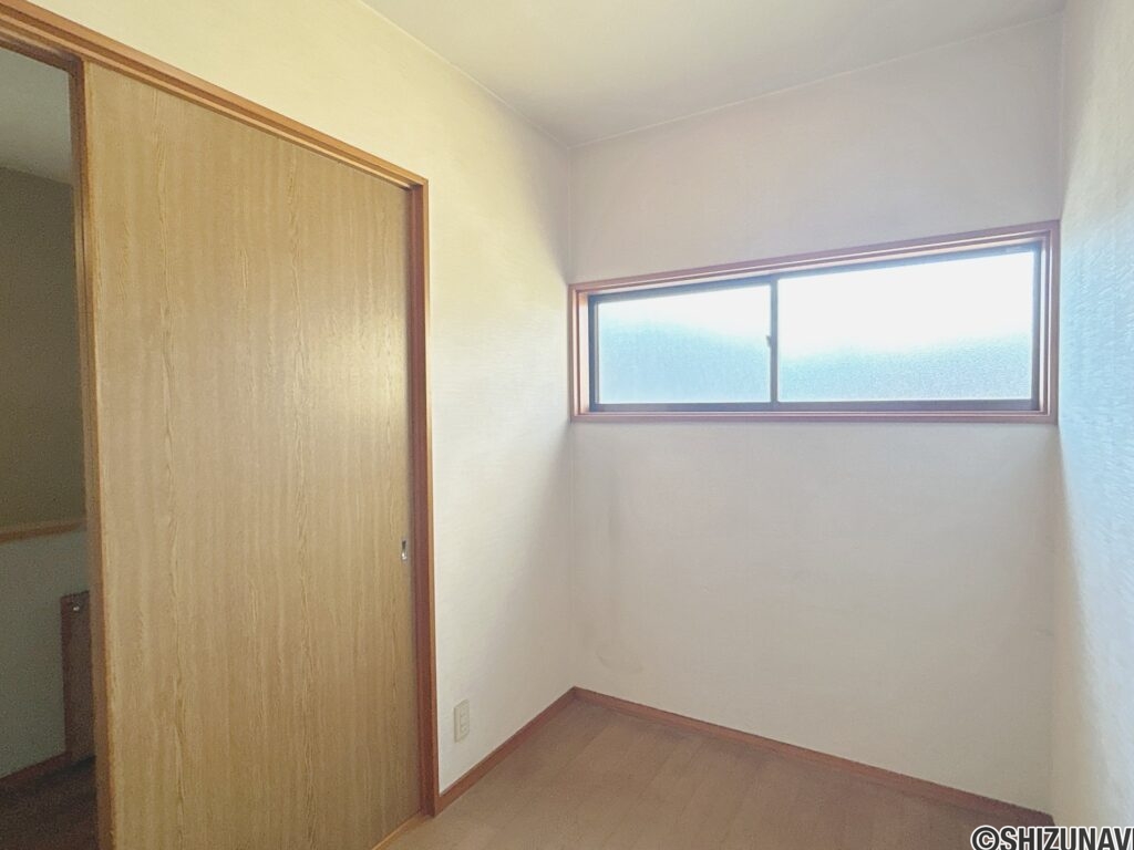 葵区川合　2階納戸