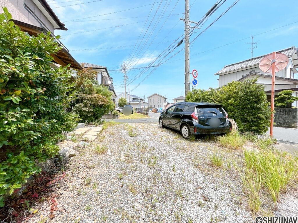 【駐車場】