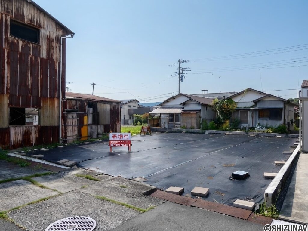 現地（前面道路から）