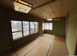 2階8畳の和室です。