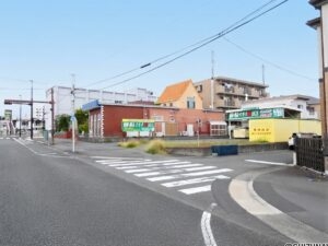 現地（前面道路から）