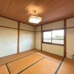 【リフォーム予定/２階北側洋室】現在は和室ですが、フローリング仕上げの洋室へとリフォームいたします。室内ドア交換や照明交換も行います。
