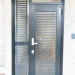 【玄関外部】