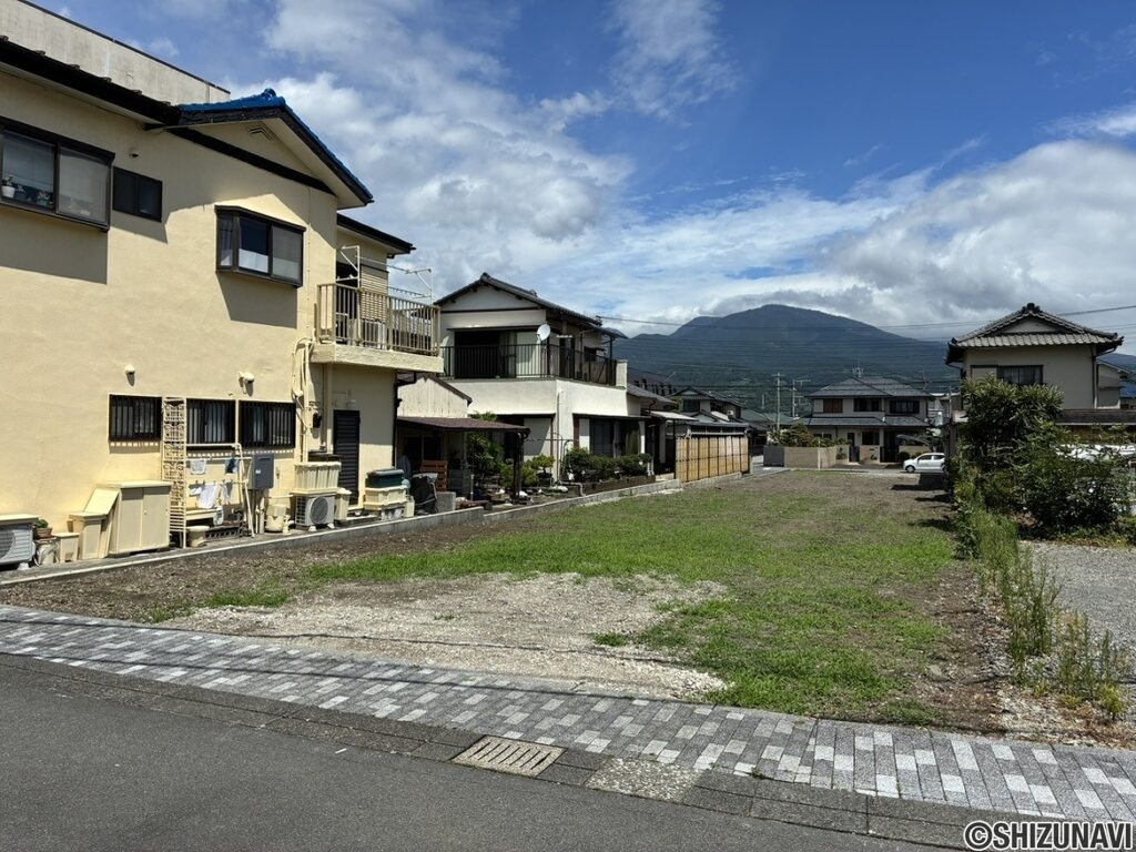 沼津市原売り土地　2区画分譲地　外観