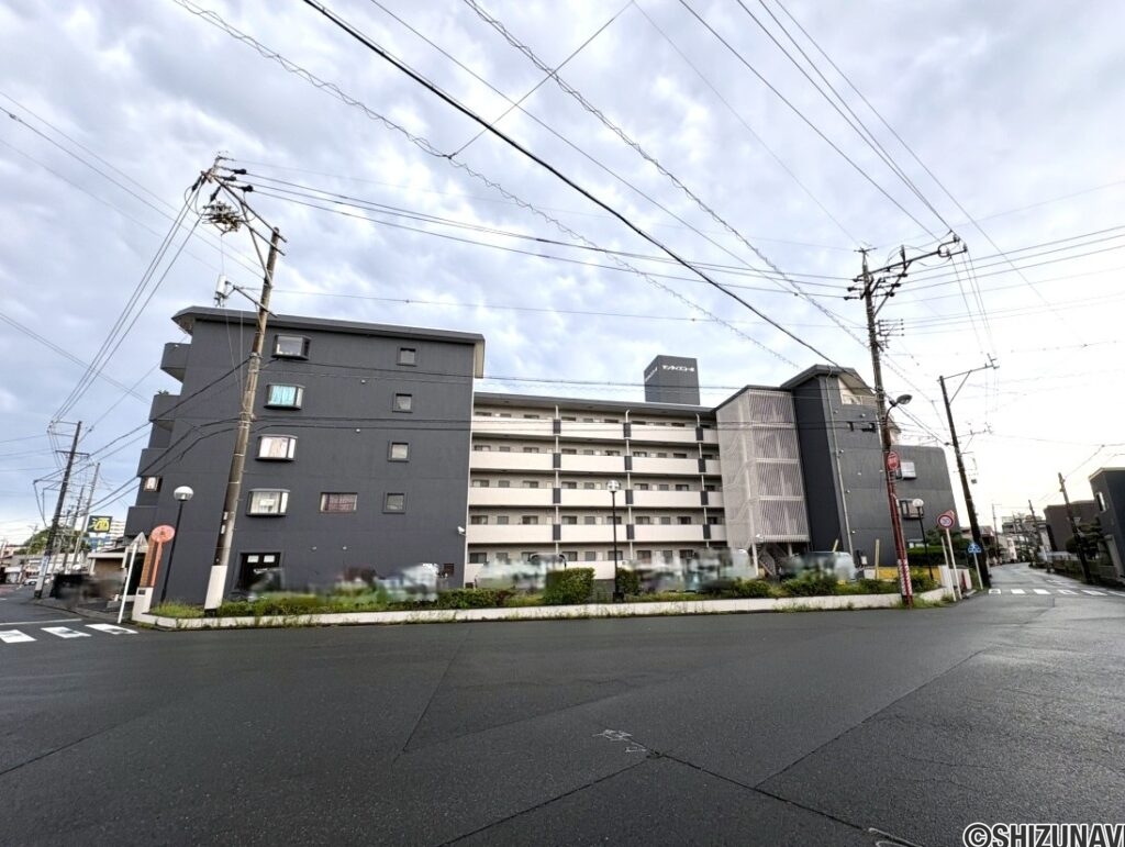 マンション外観です。