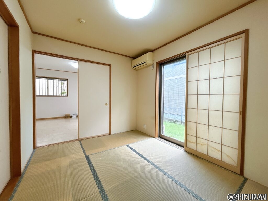 【1階6帖和室】