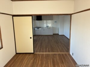 洋室からリビング