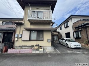 引渡しまでに建物解体及び確定測量を実施致します。